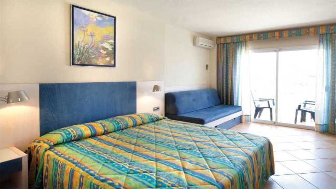 Occidental Cala Vinas Hotel